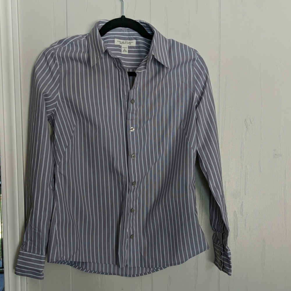Banana Republic l Button down shirt